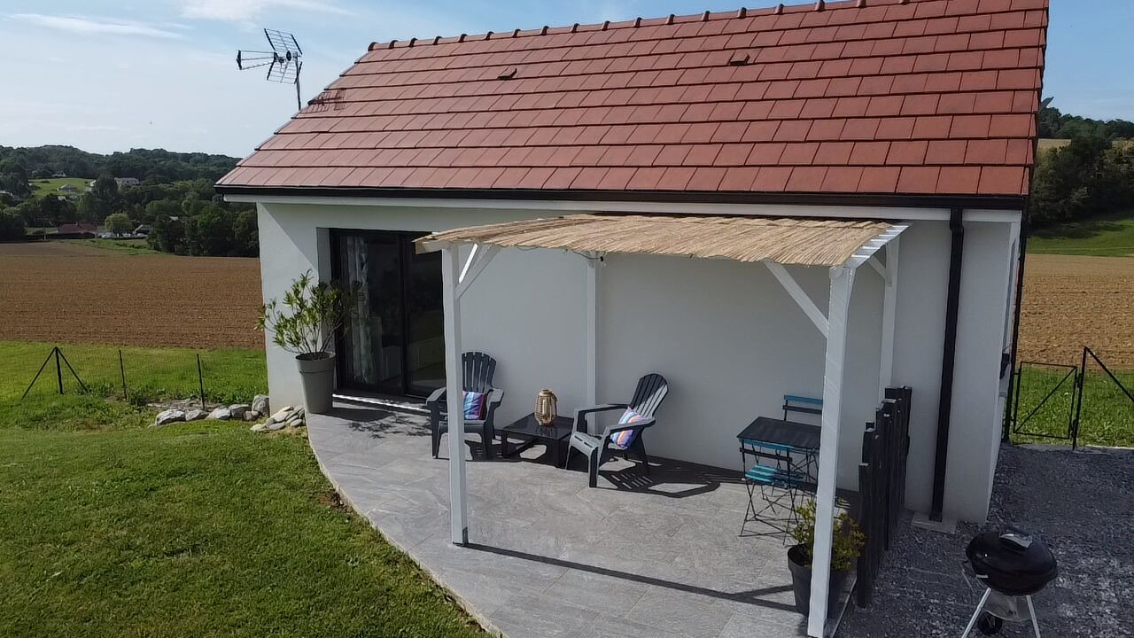Photo of Patio Balcony in Laa-Mondrans