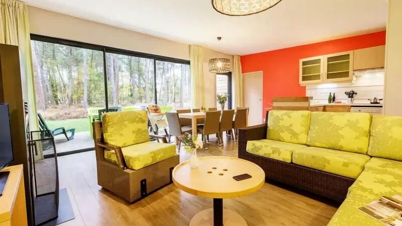 Photo of Livingroom in Curcay-sur-Dive