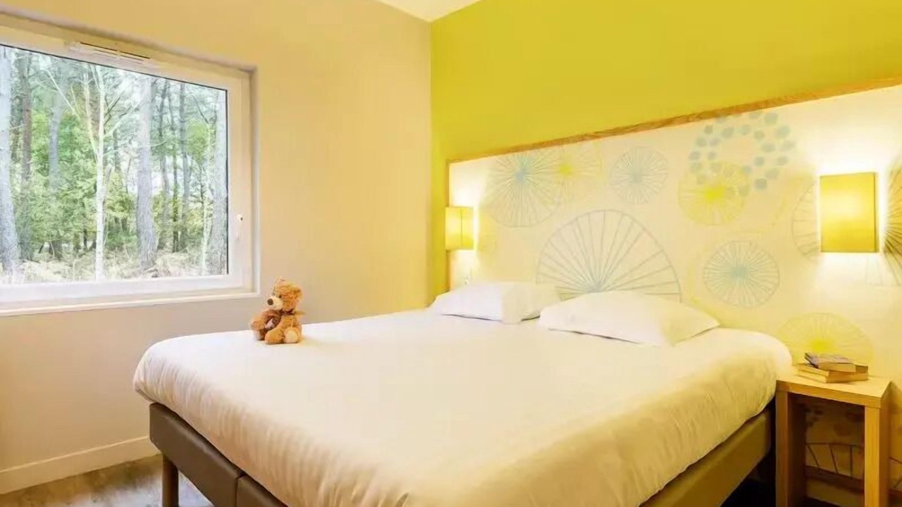 Photo of Bedroom in Curcay-sur-Dive
