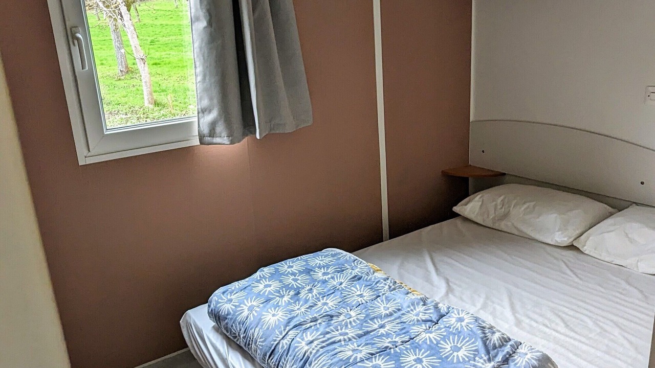 Photo of Bedroom in Le Buisson-de-Cadouin