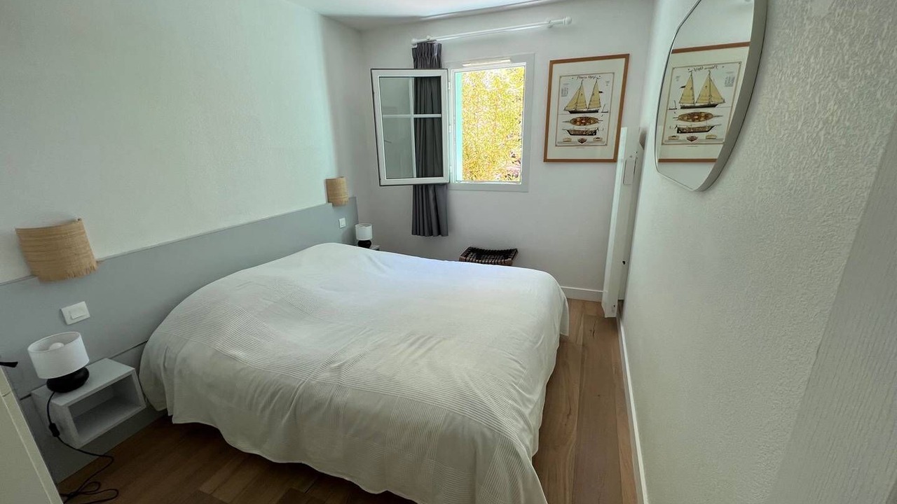 Photo of Bedroom in Lacanau-Ocean