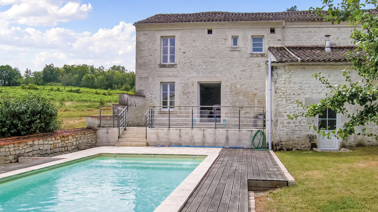 Photo of Outdoor in Champmillon