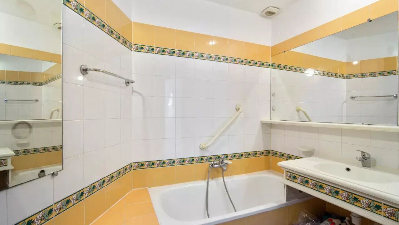 Photo of Bathroom in Les Restanques