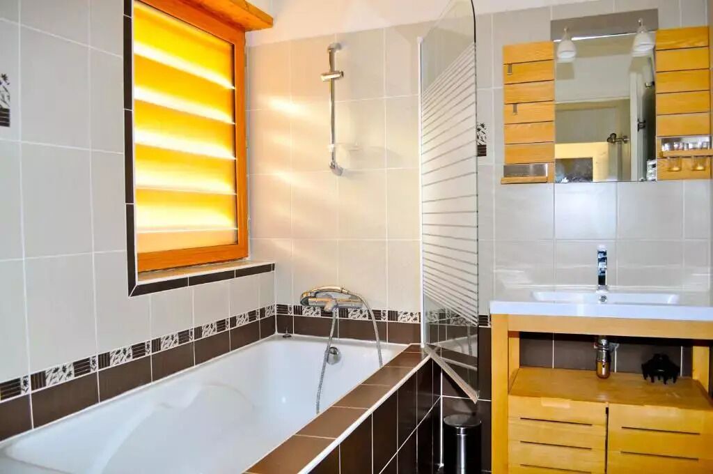 Photo of Bathroom in Sorges-et-Ligueux-en-Perigord