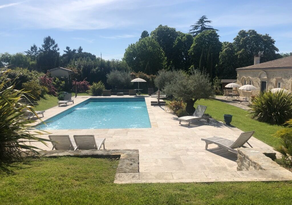 Photo of Outdoor in Saint-Pierre-de-Mons