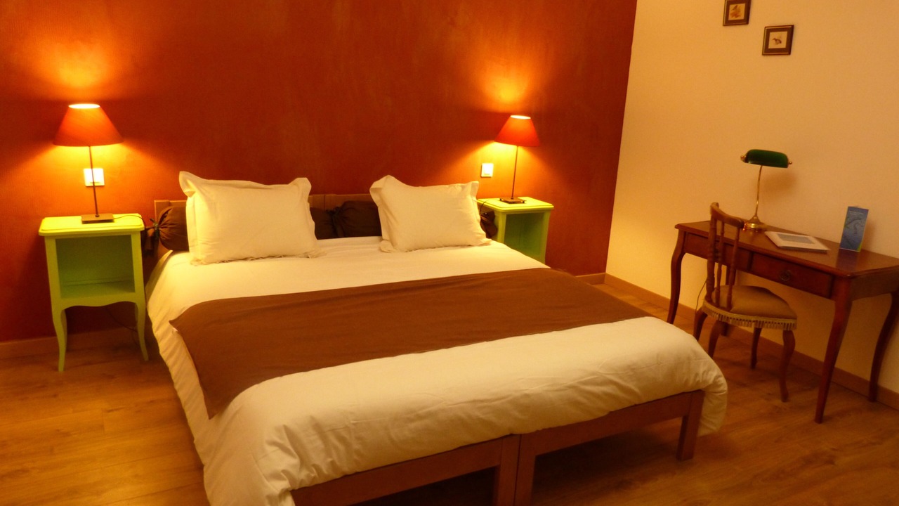 Photo of Bedroom in Saint-Thomas-de-Conac
