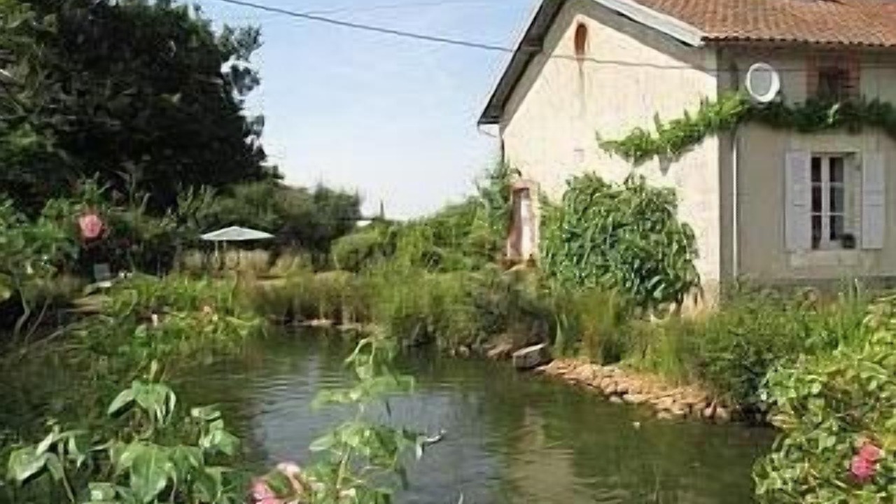Photo of Others in Lathus-Saint-Remy