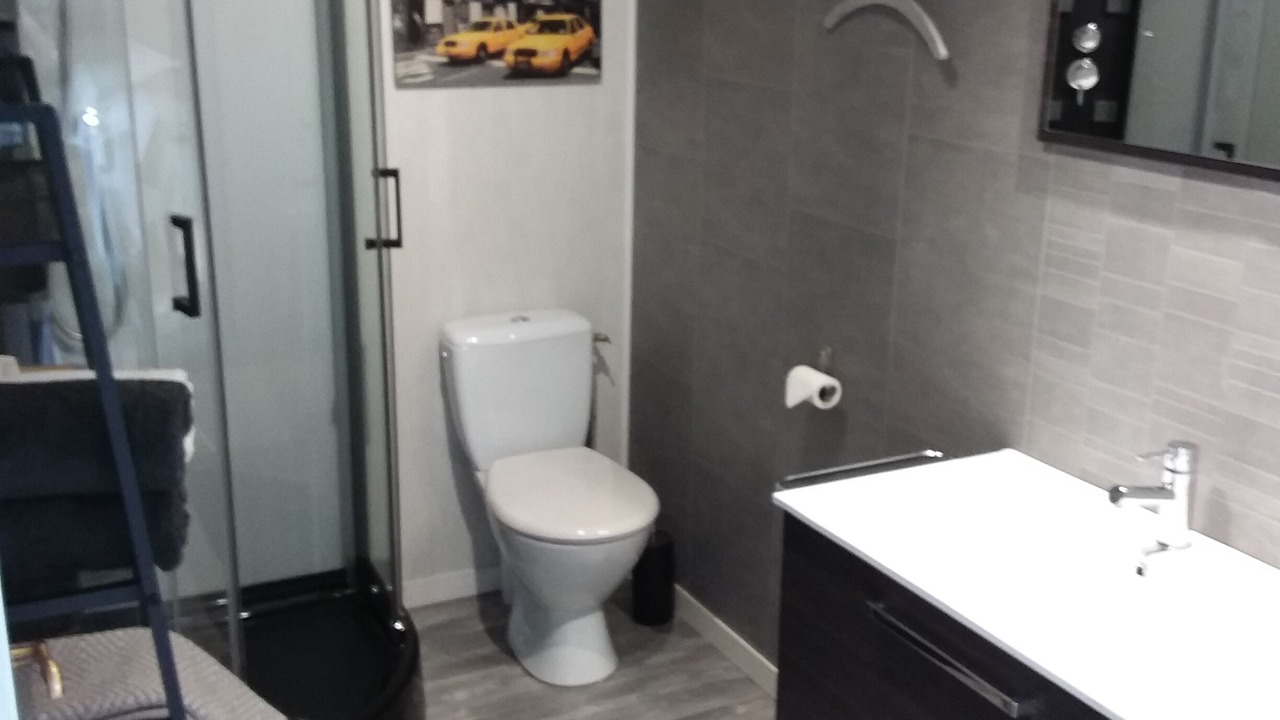 Photo of Bathroom in Montmoreau-Saint-Cybard