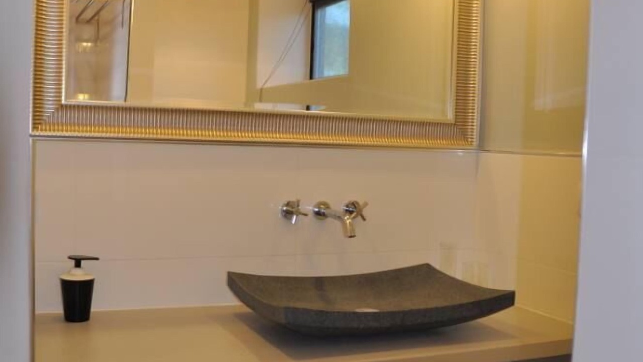 Photo of Bathroom in Escource