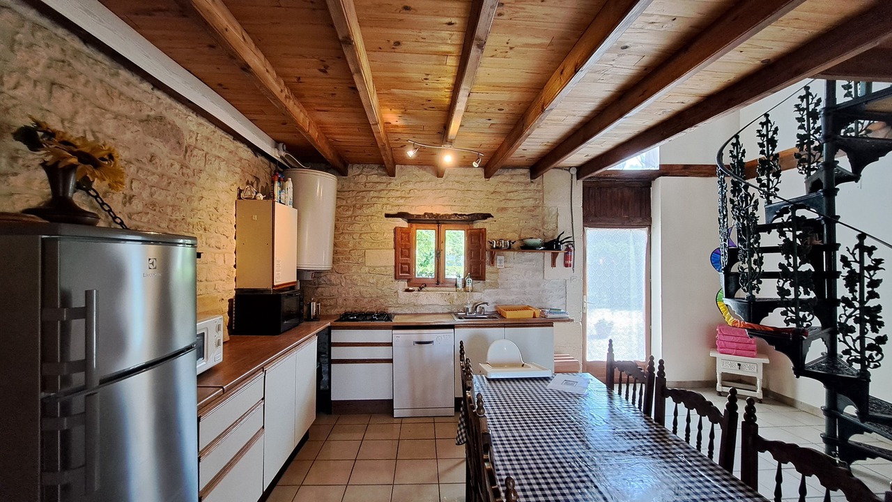 Photo of Kitchen in Saint-Pierre-de-Juillers
