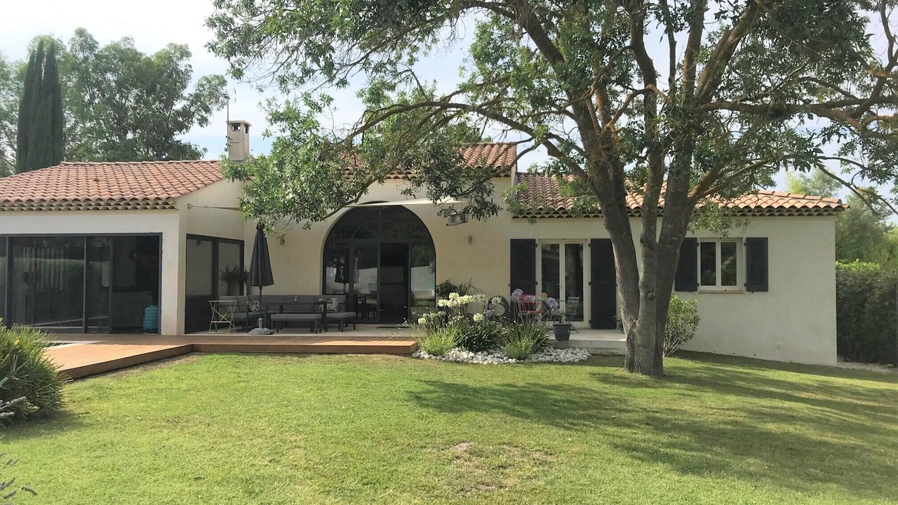 Photo of Outdoor in Cabries