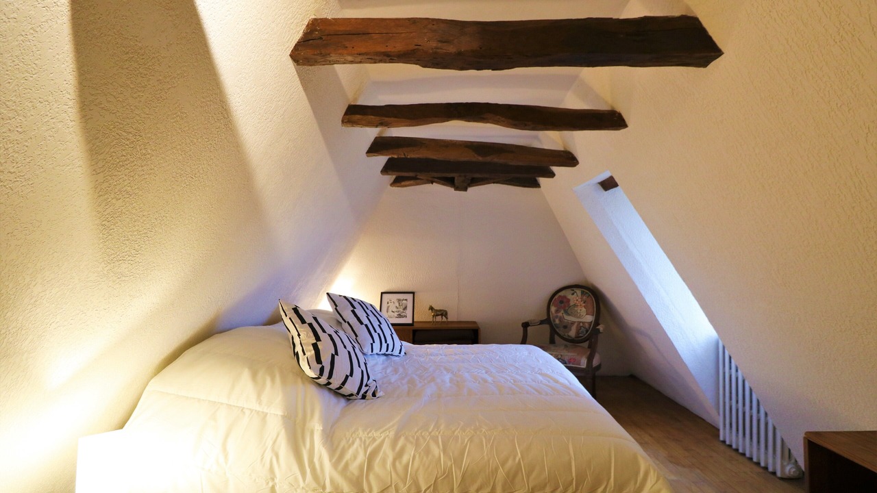 Photo of Bedroom in Bezenac