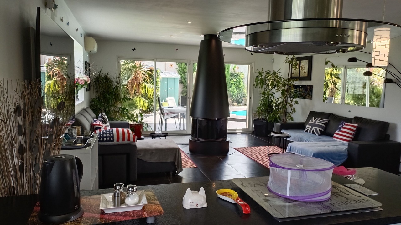 Photo of Livingroom in Narcastet