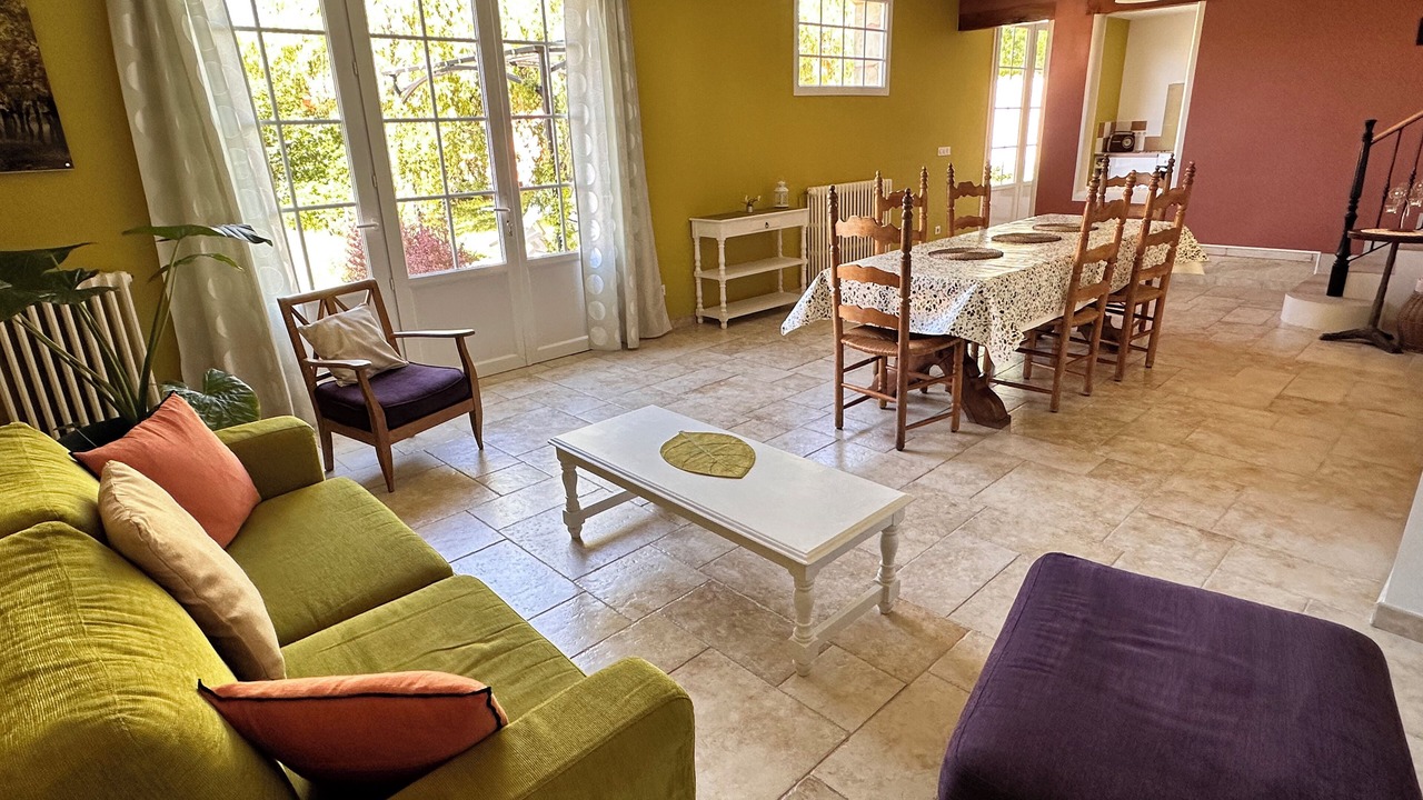 Photo of Livingroom in Saint-Caprais-de-Bordeaux