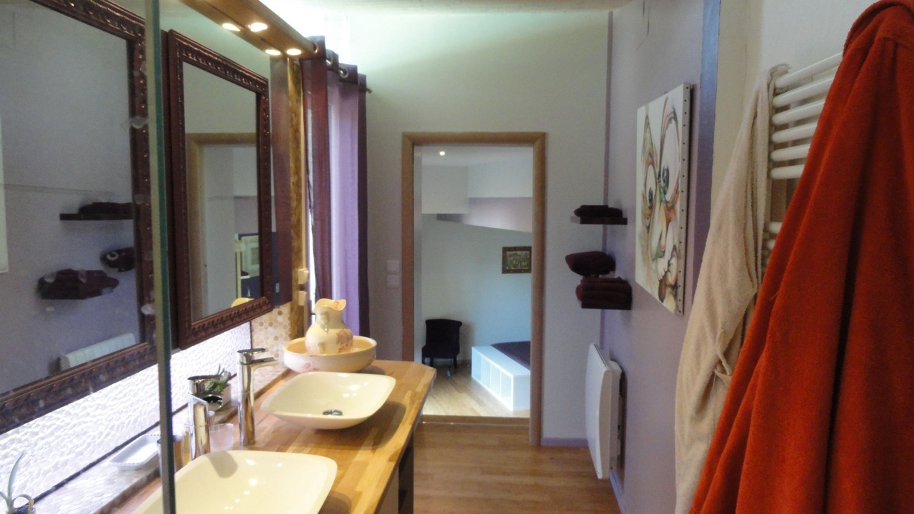 Photo of Bathroom in Sadirac