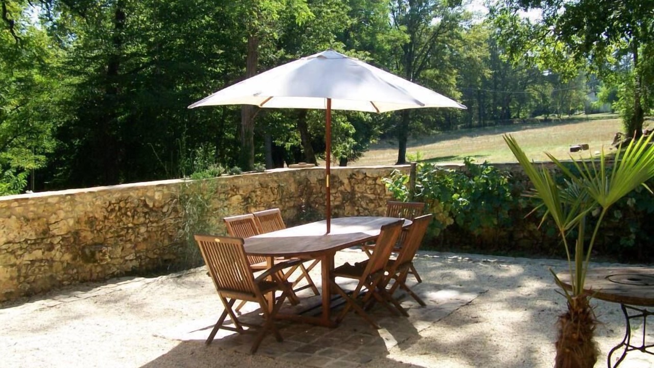 Photo of Patio Balcony in Saint-Georges-de-Montclard