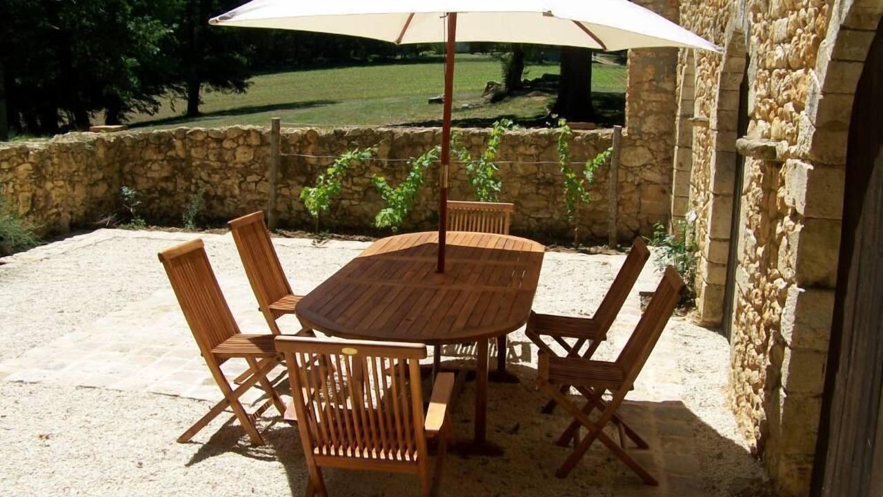 Photo of Patio Balcony in Saint-Georges-de-Montclard
