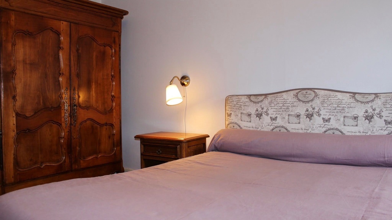 Photo of Bedroom in Saint-Magne-de-Castillon