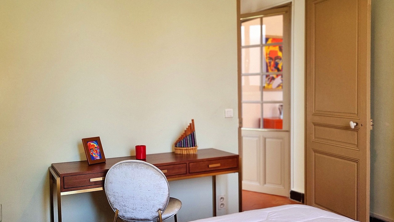 Photo of Bedroom in La Roque-d'Antheron