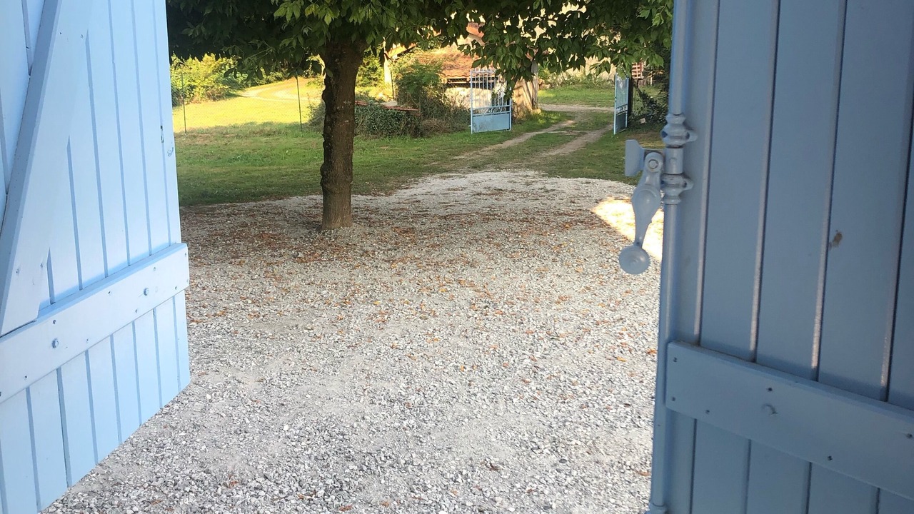 Photo of Others in Le Leuy