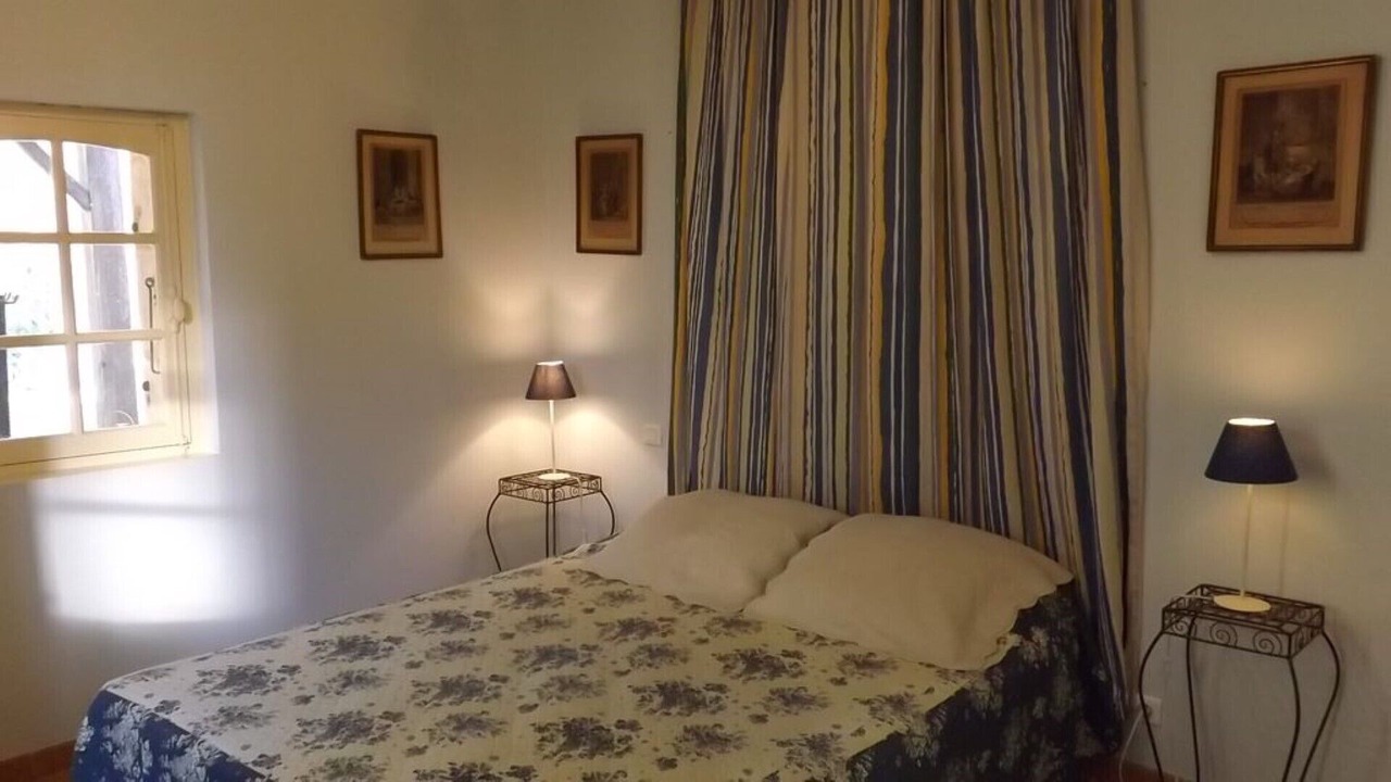 Photo of Bedroom in Lembras