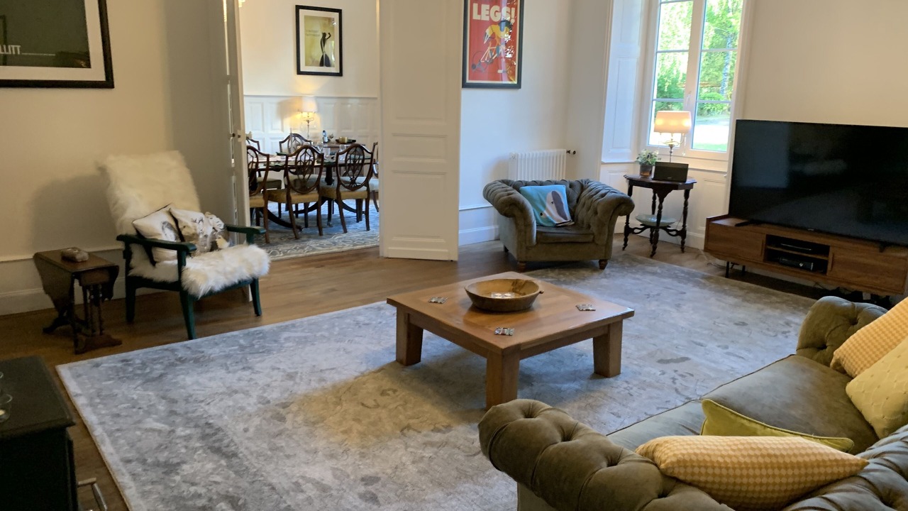 Photo of Livingroom in LAbsie