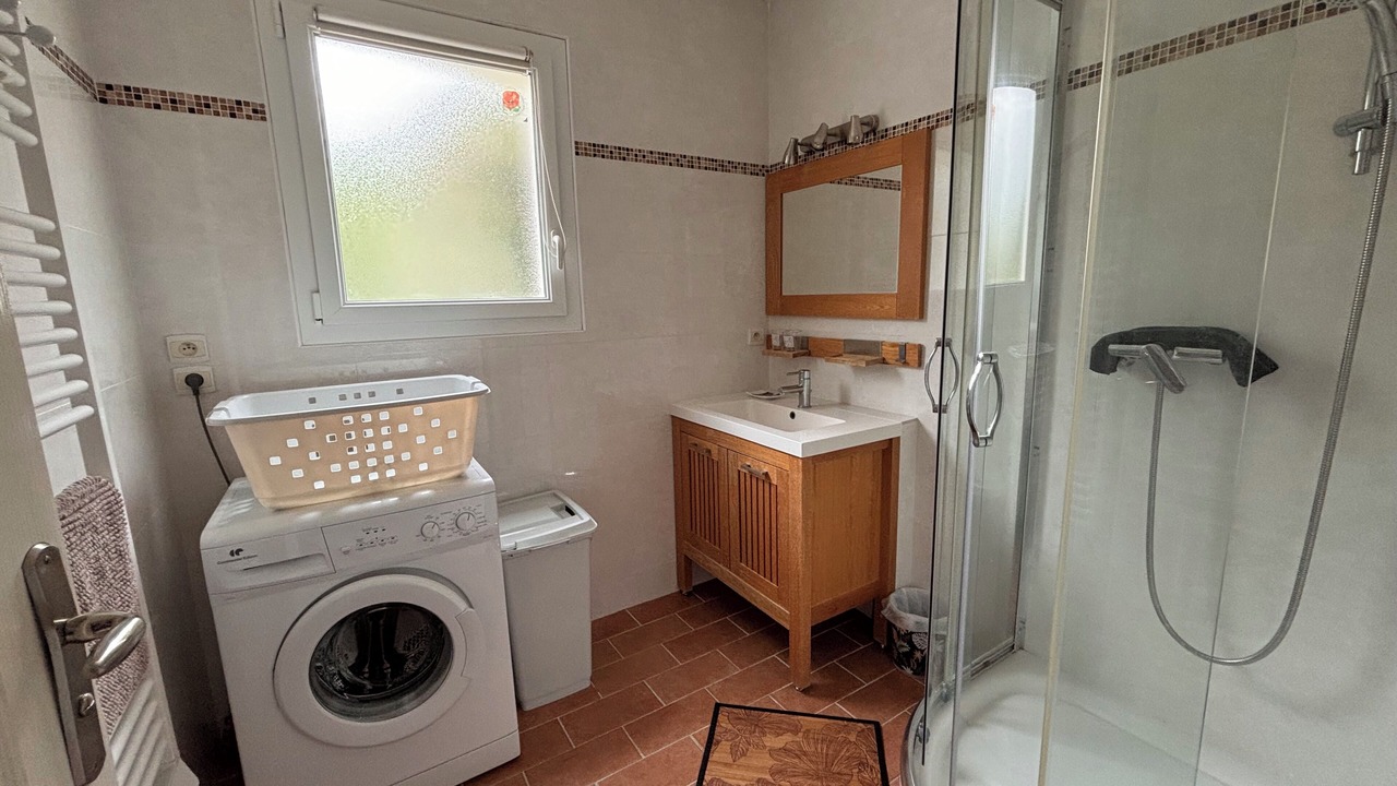 Photo of Bathroom in Marsilly