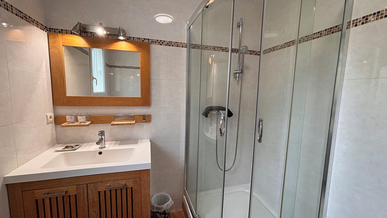 Photo of Bathroom in Marsilly