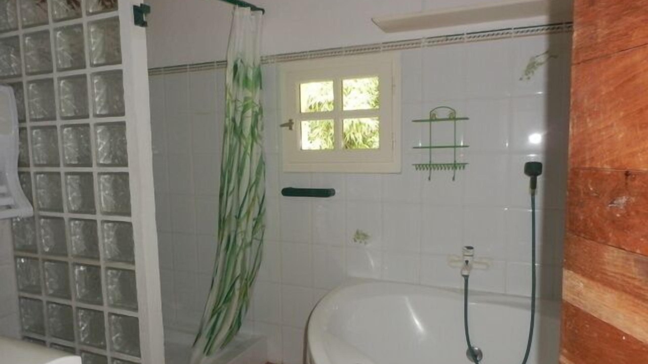 Photo of Bathroom in Sabres