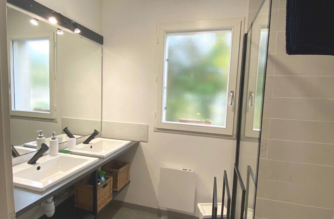 Photo of Bathroom in Cheray