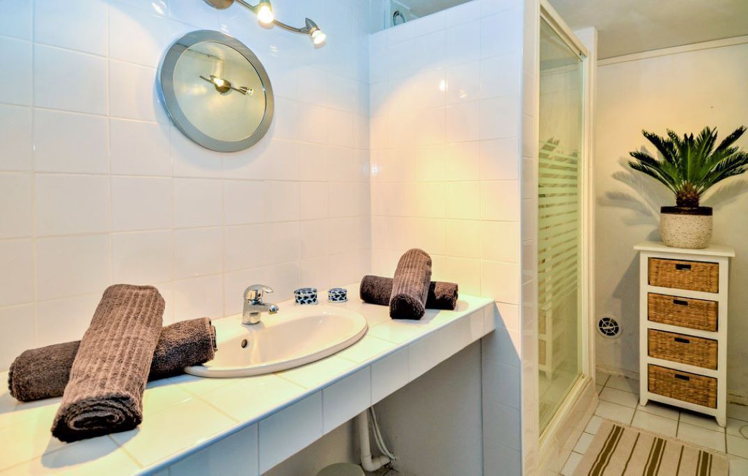 Photo of Bathroom in Mornas