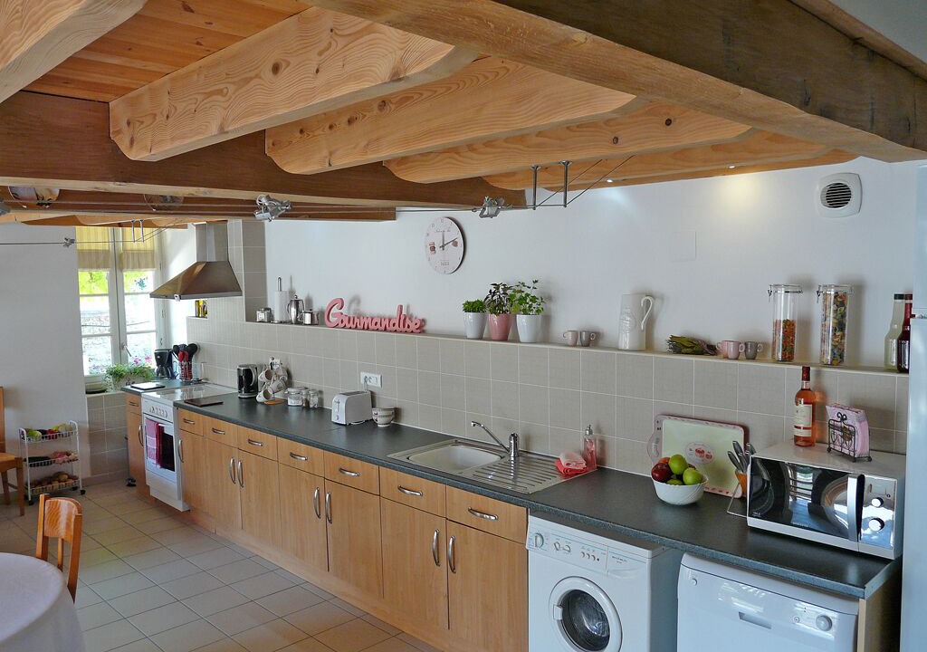 Photo of Kitchen in Saint-Palais-de-Phiolin