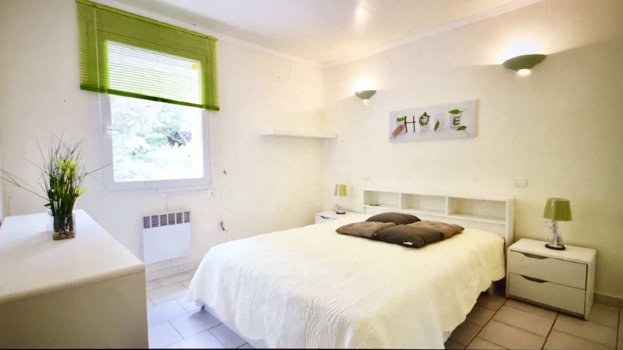 Photo of Bedroom in Vacqueyras