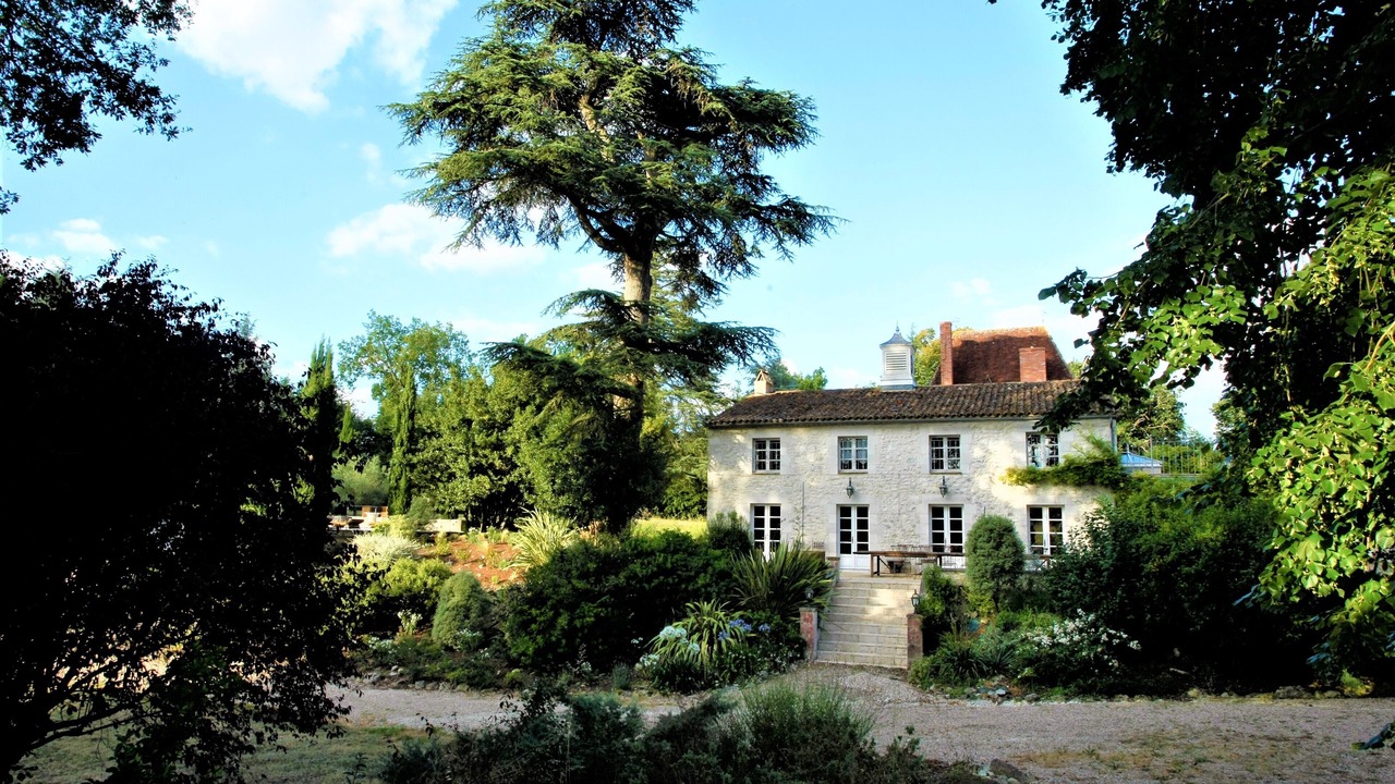 Photo of Outdoor in Serres-et-Montguyard