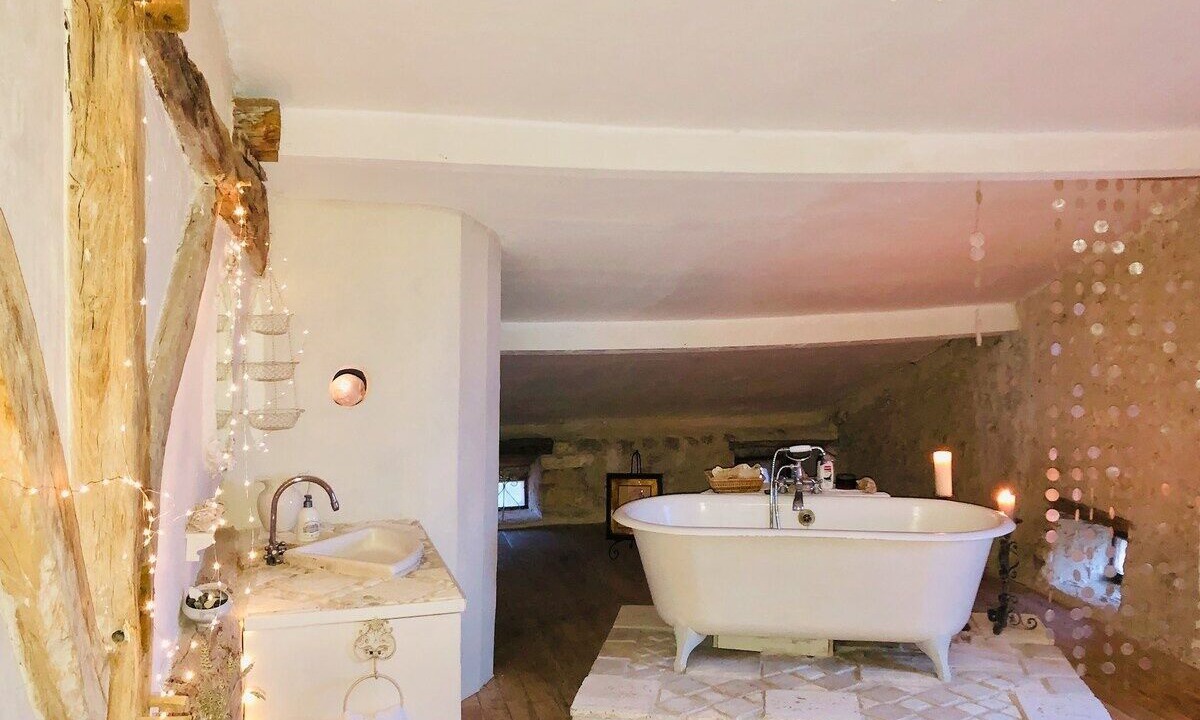 Photo of Bathroom in Bouteilles-Saint-Sebastien