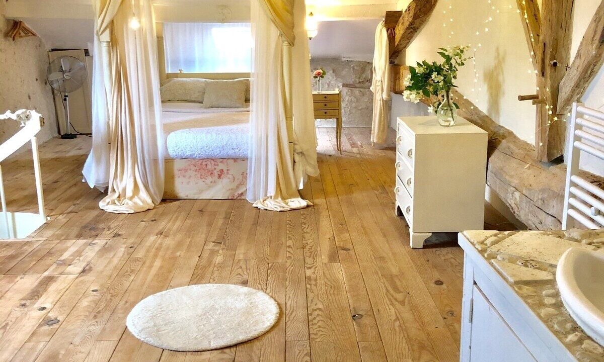Photo of Bedroom in Bouteilles-Saint-Sebastien