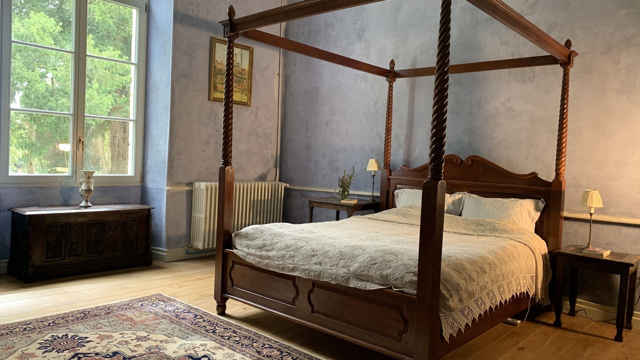Photo of Bedroom in Feuillade