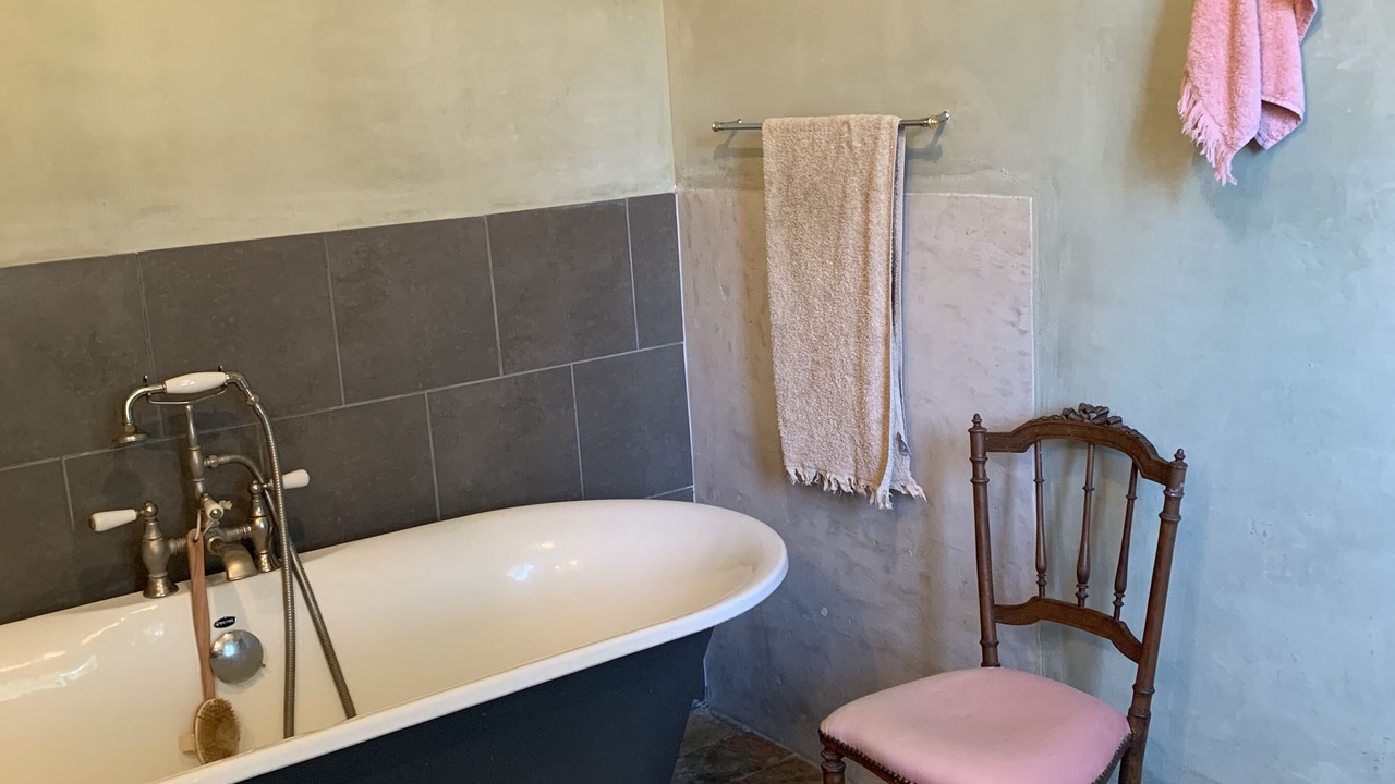 Photo of Bathroom in Feuillade