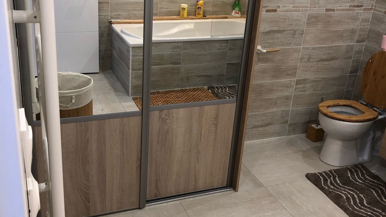 Photo of Bathroom in Saint-Jean-d'Illac