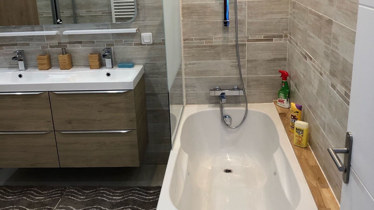 Photo of Bathroom in Saint-Jean-d'Illac