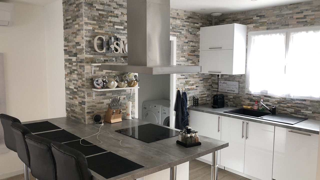Photo of Kitchen in Saint-Jean-d'Illac
