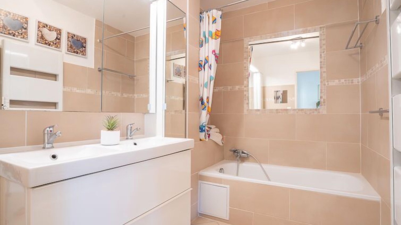 Photo of Bathroom in Hyeres