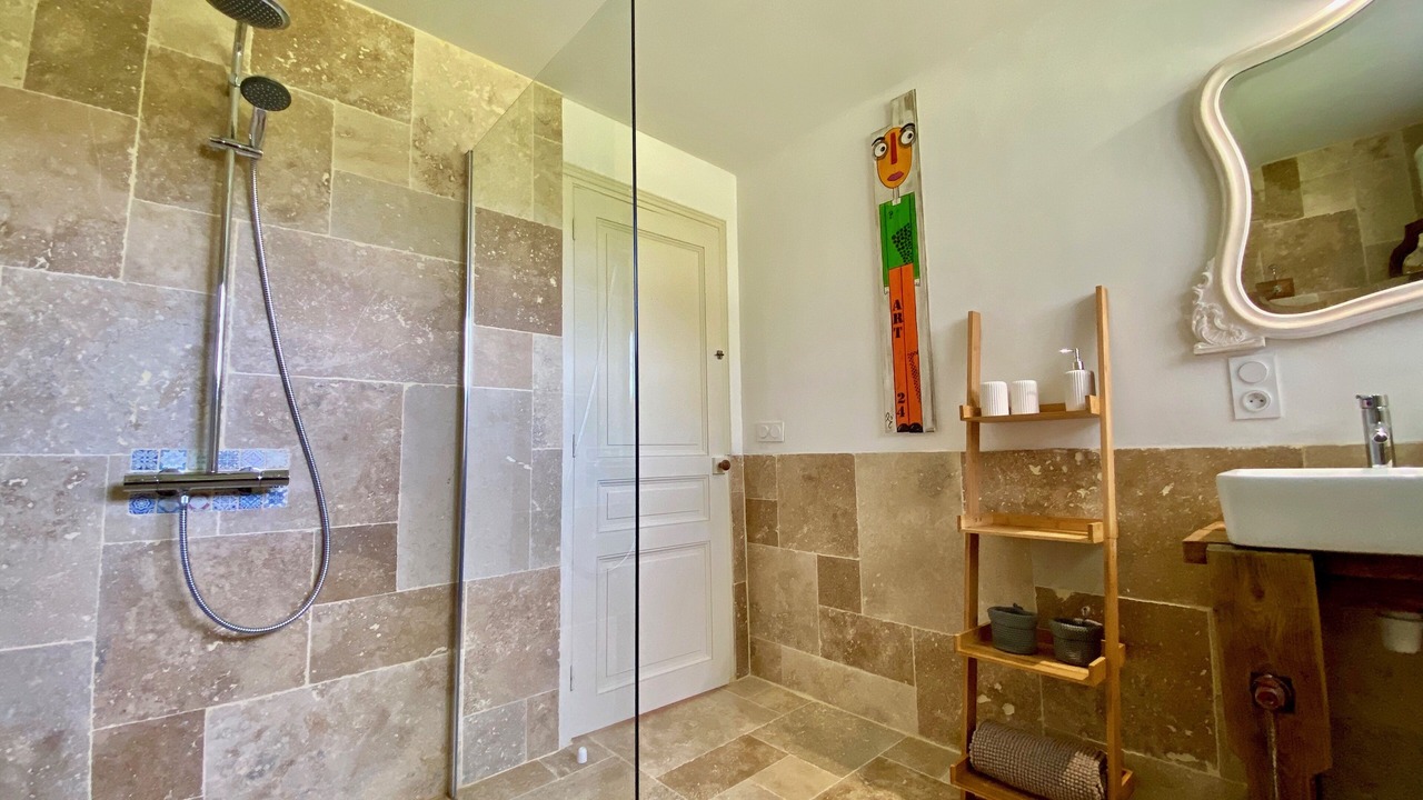 Photo of Bathroom in Le Pizou