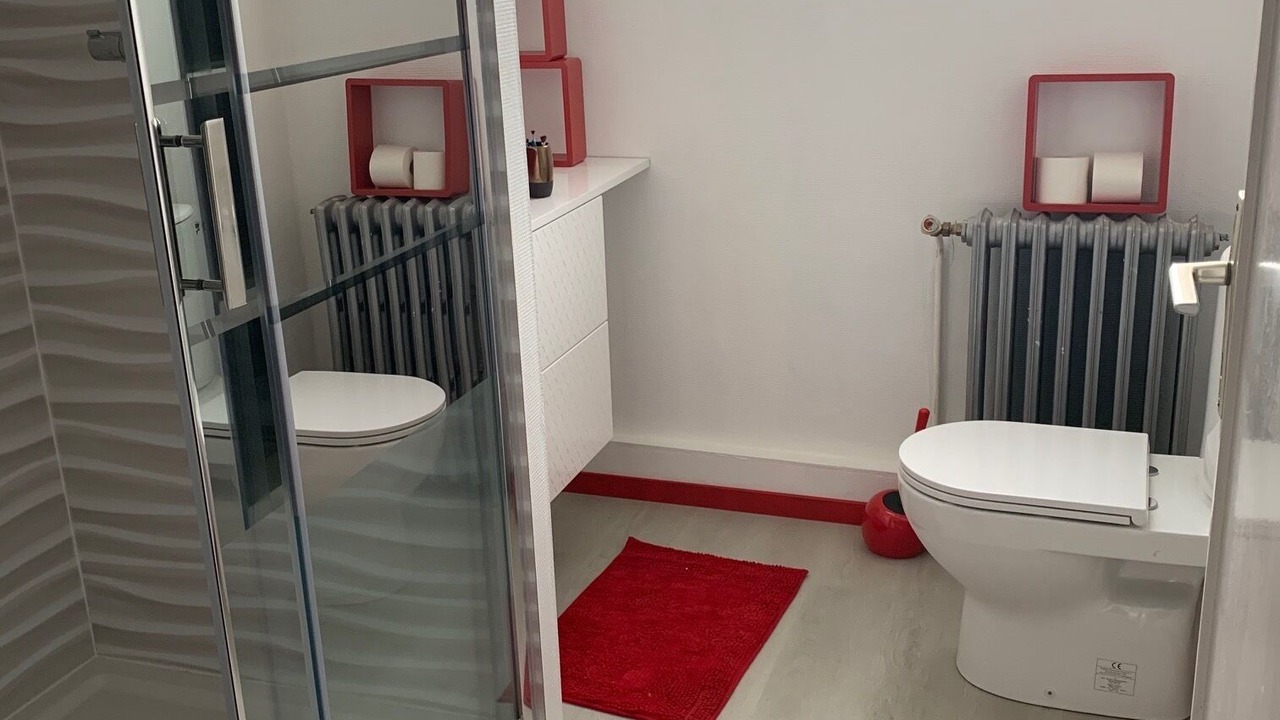 Photo of Bathroom in Talence