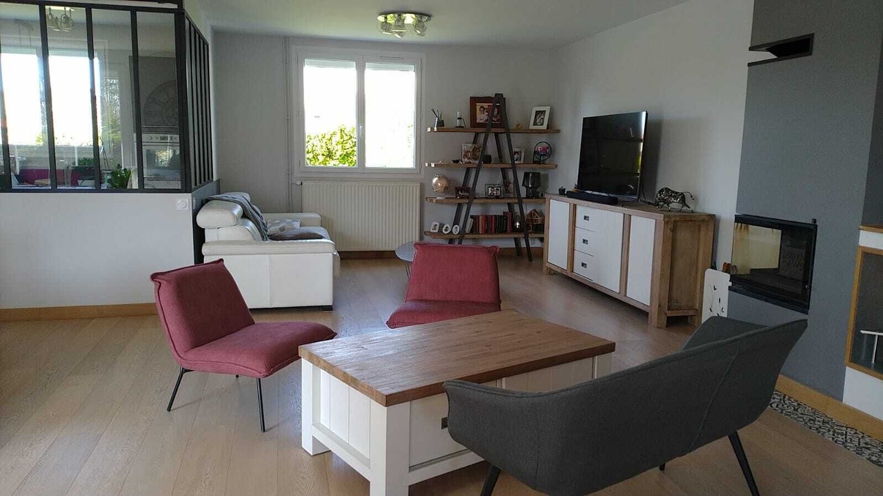 Photo of Livingroom in Mauze-sur-le-Mignon