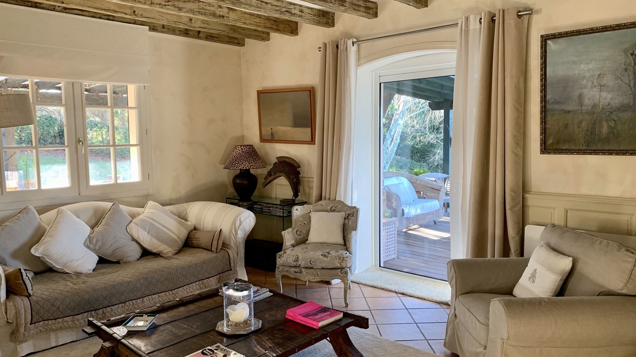 Photo of Livingroom in Ustaritz