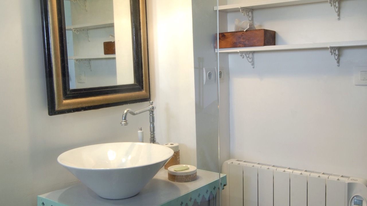 Photo of Bathroom in La Roche-Rigault