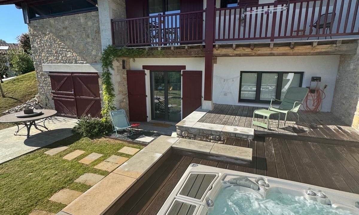 Photo of Patio Balcony in Hasparren
