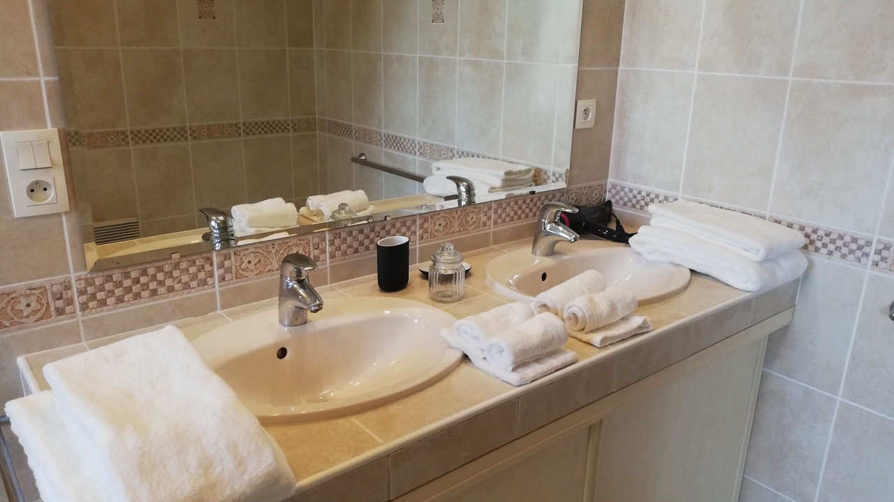Photo of Bathroom in Montbron