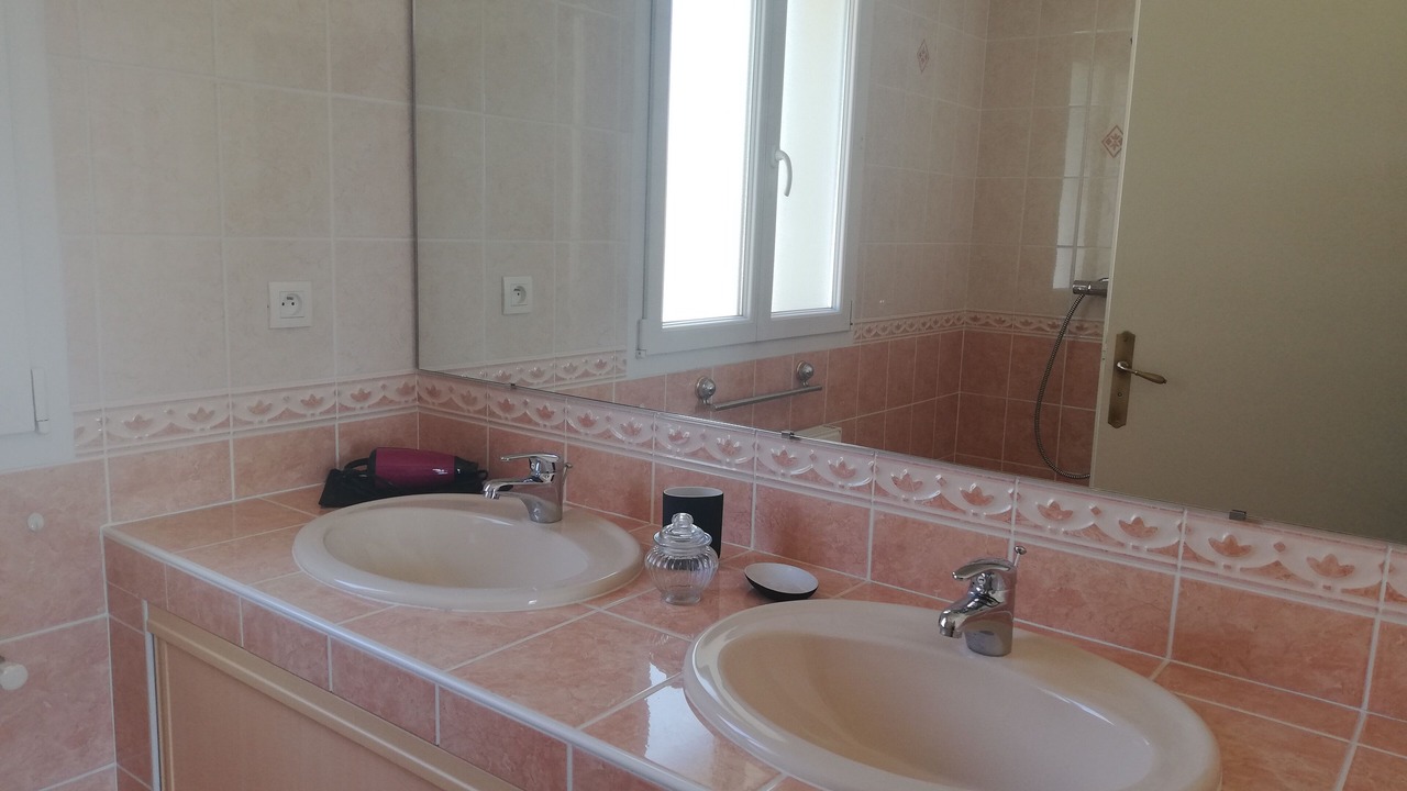 Photo of Bathroom in Montbron